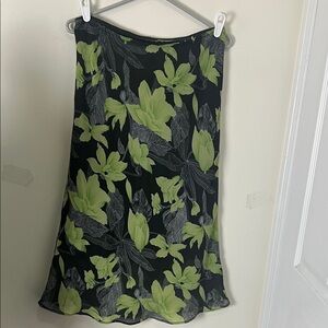 Vintage Tradition Floral Black and Green Slip Women's Skirt Size 10